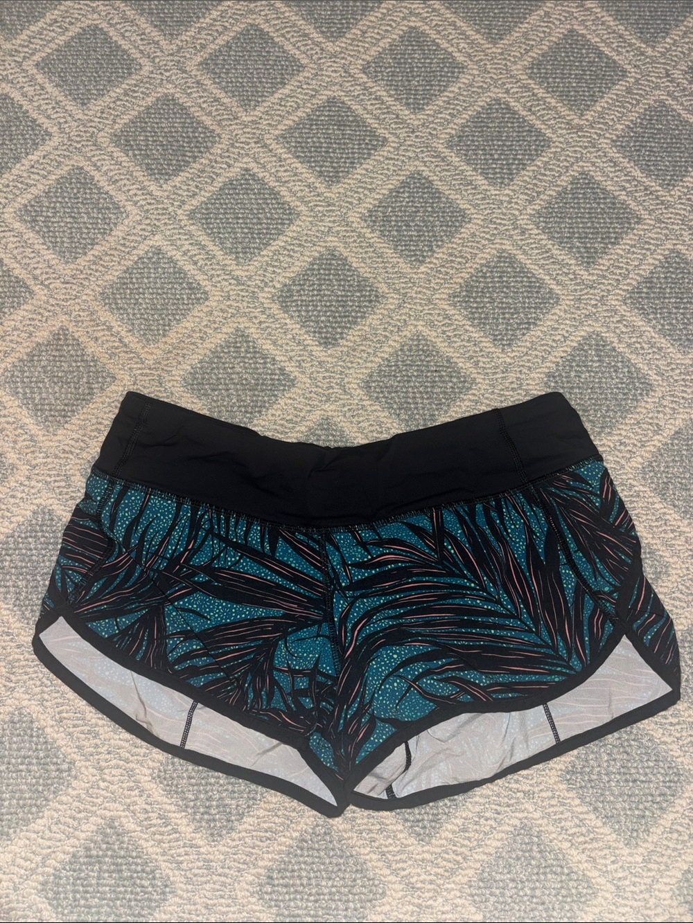Lululemon Black Waistband Teal & Black Printed Women's Performance Shorts